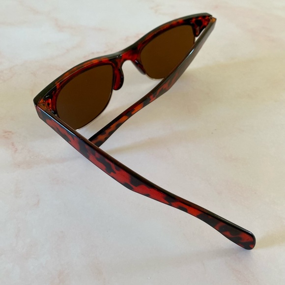 Tortoise Shell Sunglasses with Gold Accents - Picture 6 of 8